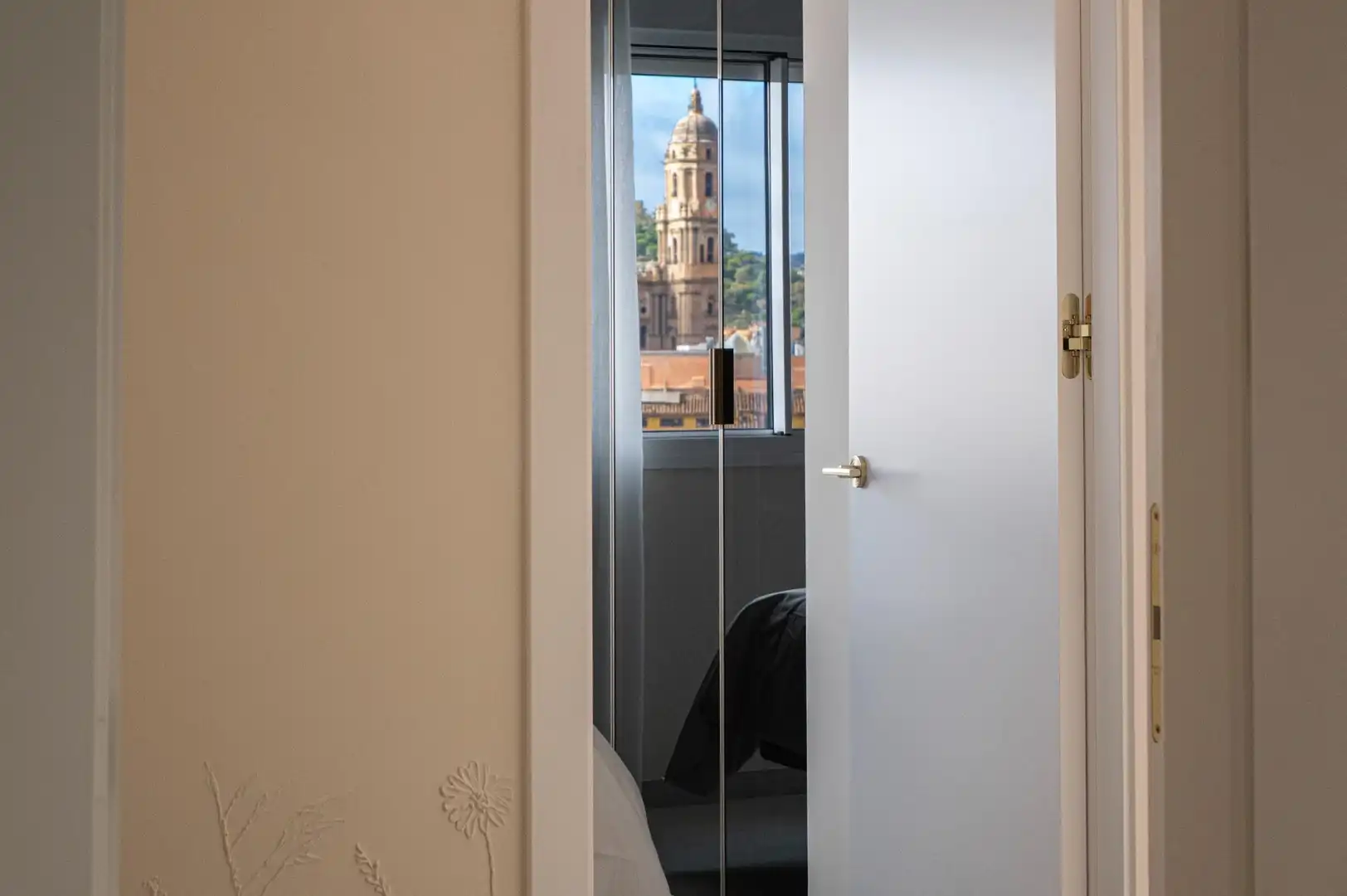 Bedroom of Flat for sale in Málaga  with Air Conditioner, Heating and Terrace