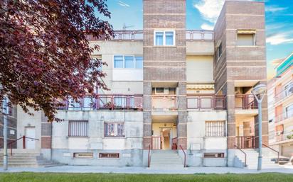 Vista exterior de Casa o xalet en venda en La Llagosta amb Aire condicionat, Calefacció i Terrassa