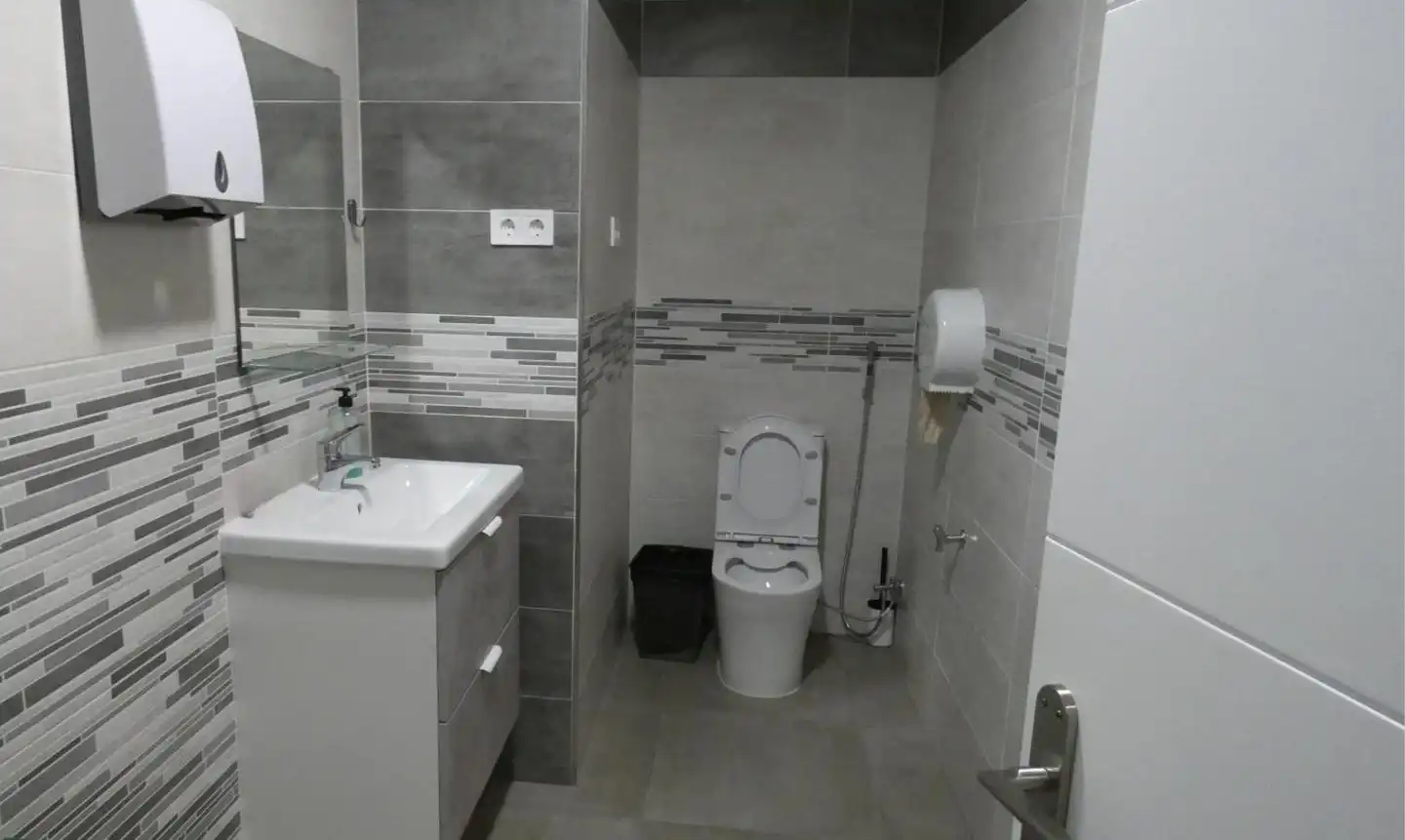 Bany de Oficina de lloguer en Alhaurín de la Torre