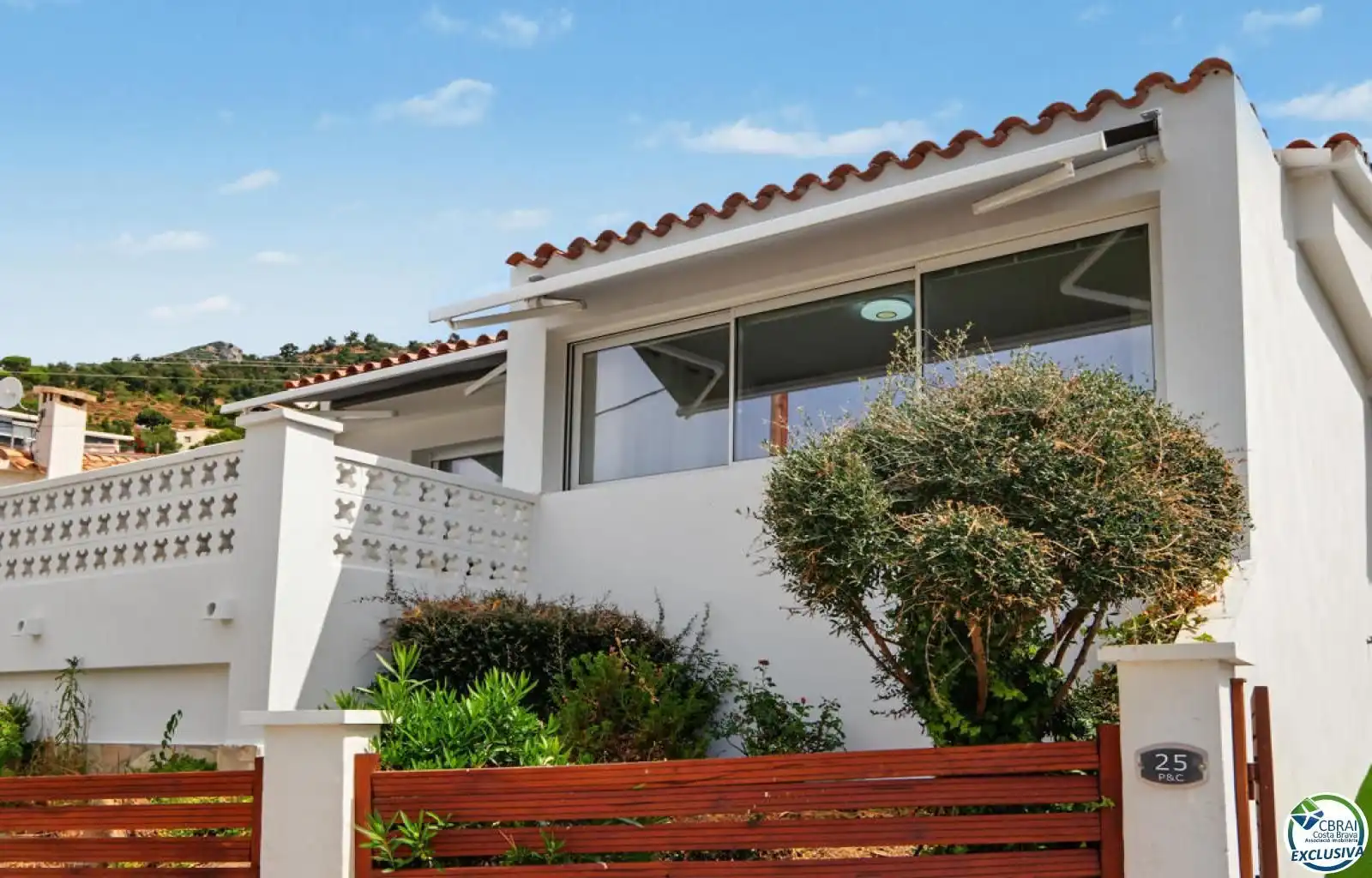 Exterior view of Houses for sale in Roses  with Air Conditioner, Storage room and Swimming Pool
