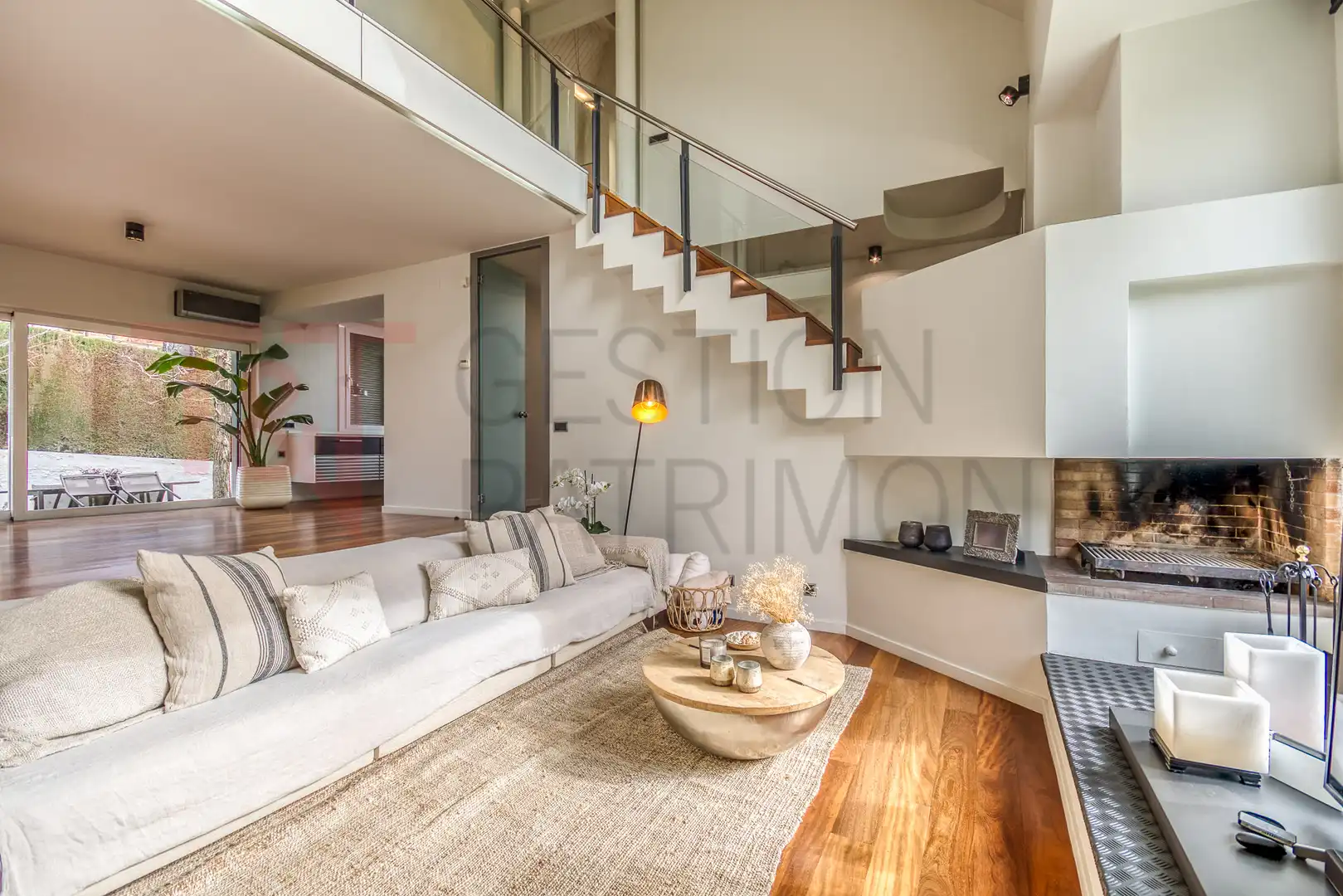 Sala de estar de Casa o chalet en venta en Canovelles con Aire acondicionado, Calefacción y Jardín privado