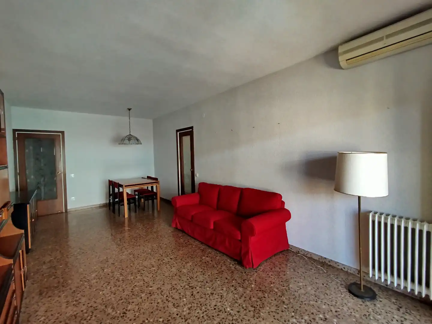 Sala d'estar de Pis en venda en Barcelona amb Aire condicionat i Terrassa