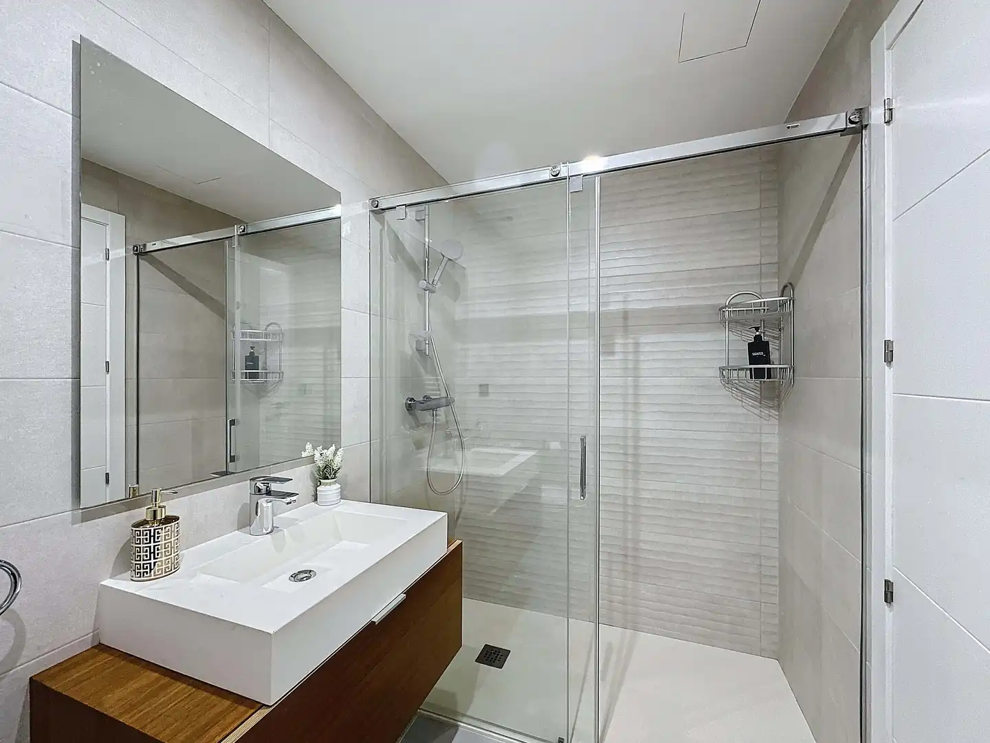 Badezimmer von Wohnung zum Verkauf in Sanxenxo mit Heizung, Terrasse und Schwimmbad