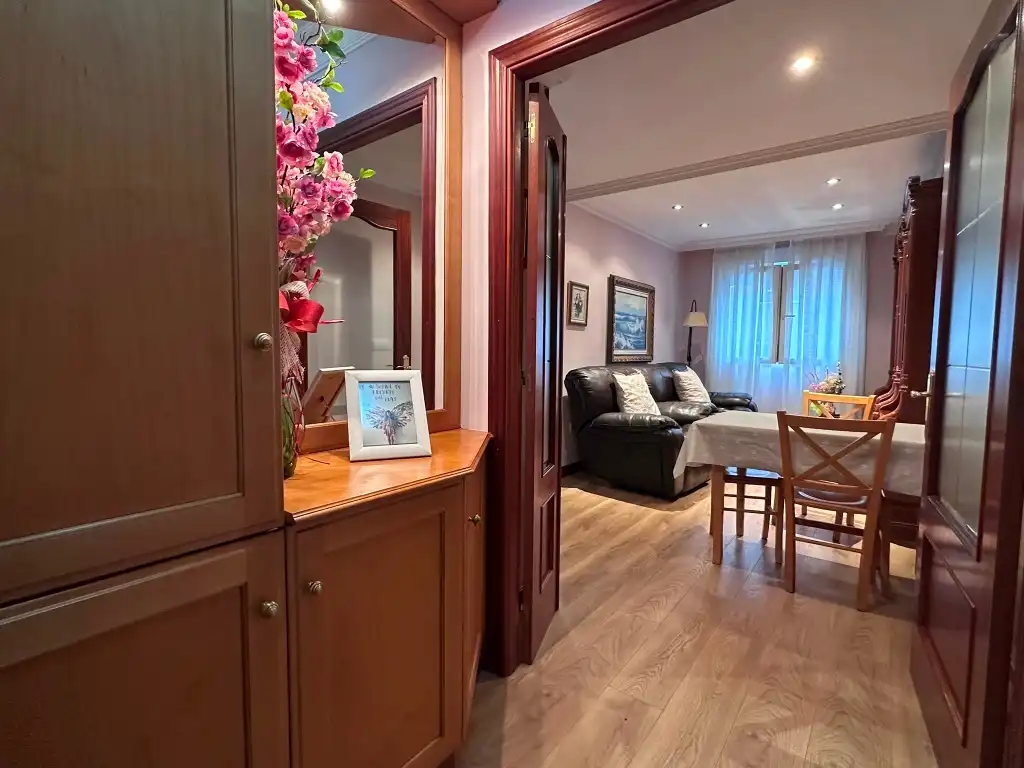 Piso en venta en Gijón  con Calefacción, Parquet y Amueblado