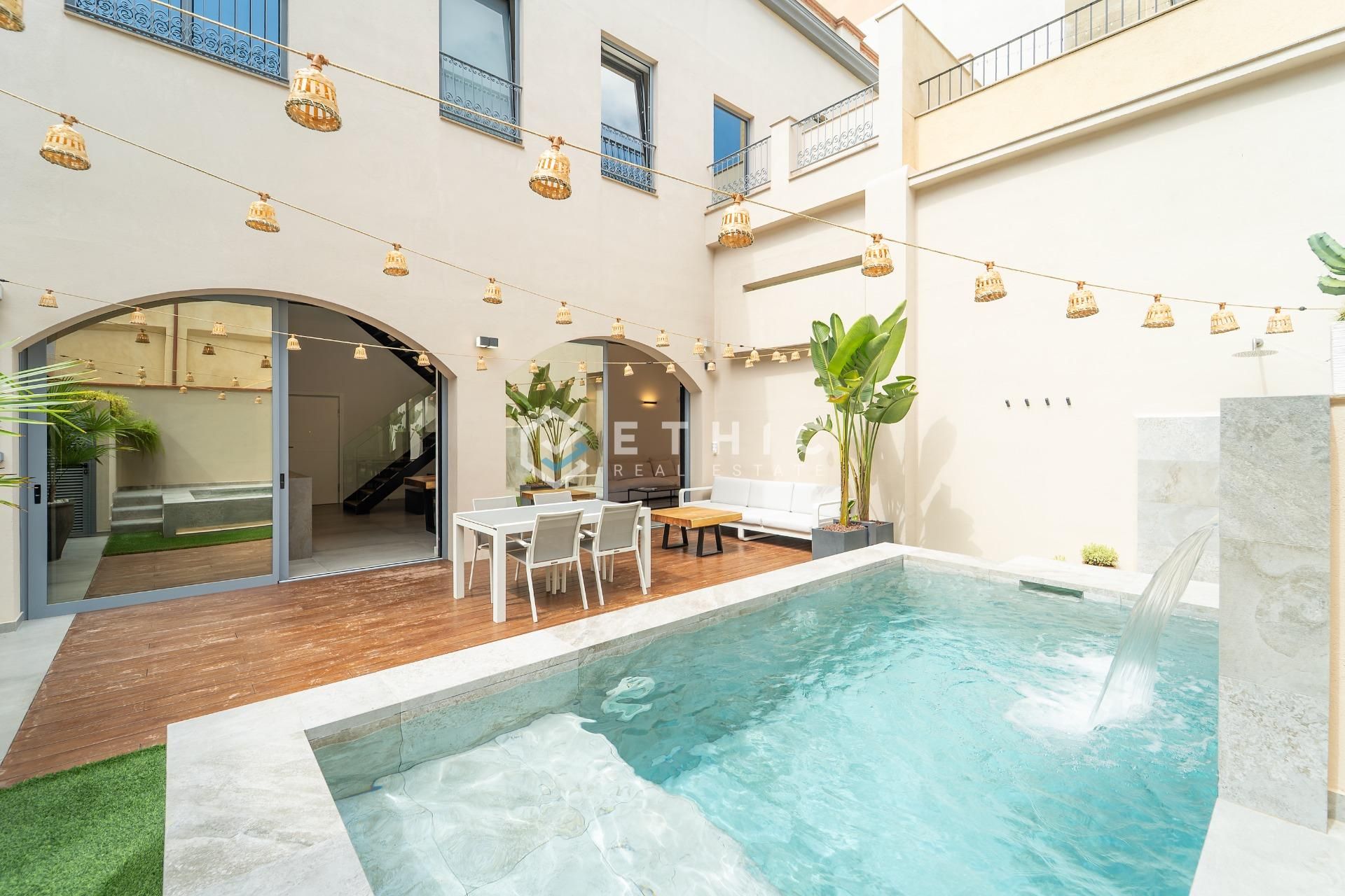 Piscina de Casa o xalet en venda en Palamós amb Aire condicionat, Calefacció i Jardí privat