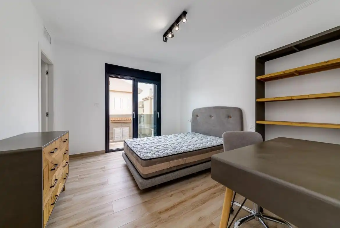 Chalet con terraza en venta en Playa de los Locos, imagen 14