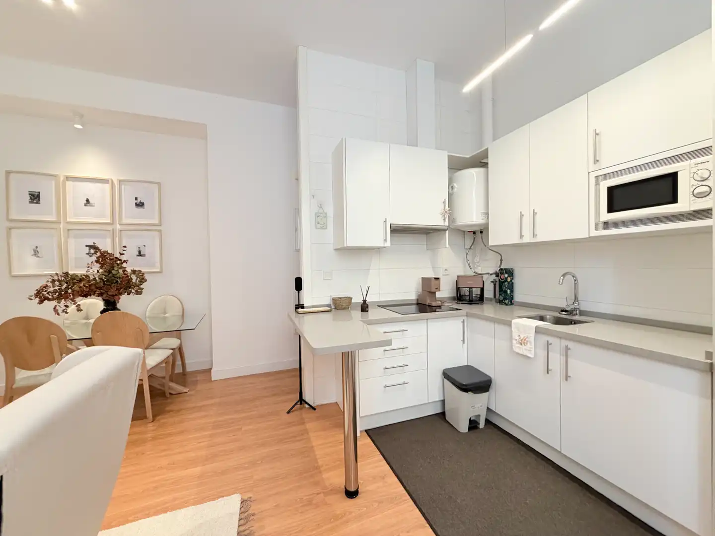 Kitchen of Apartments for rent in Sevilla  with Air Conditioner, Heating and Parquet flooring