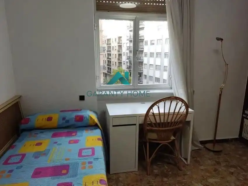 Bedroom of Flat for rent in Salamanca  with Heating, Furnished and Balcony