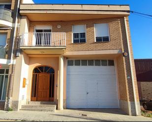 Vista exterior de Casa o xalet en venda en Tortosa amb Aire condicionat, Terrassa i Moblat