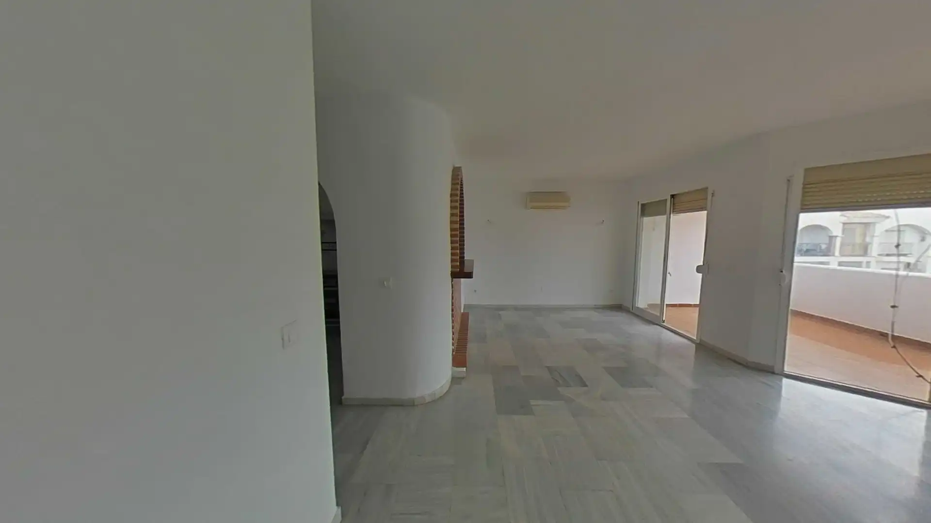 Dachboden zum Verkauf in Mijas mit Abstellraum und Schwimmbad