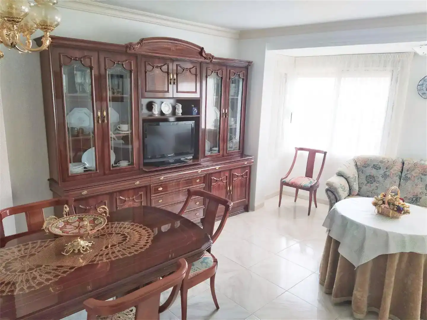 Comedor de Piso en venta en Mira con Amueblado