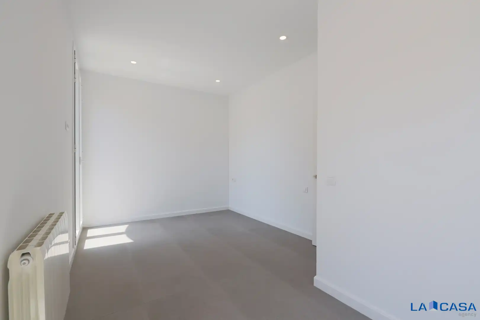 Bedroom of Flat for sale in Ripoll  with Oven, Washing machine and Balcony