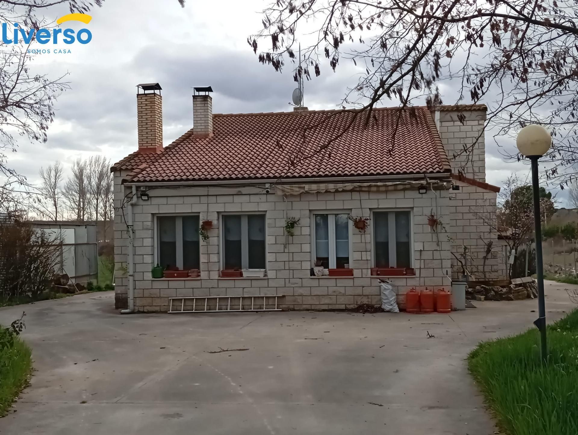 Exterior view of House or chalet for sale in Aranda de Duero  with Heating, Private garden and Terrace