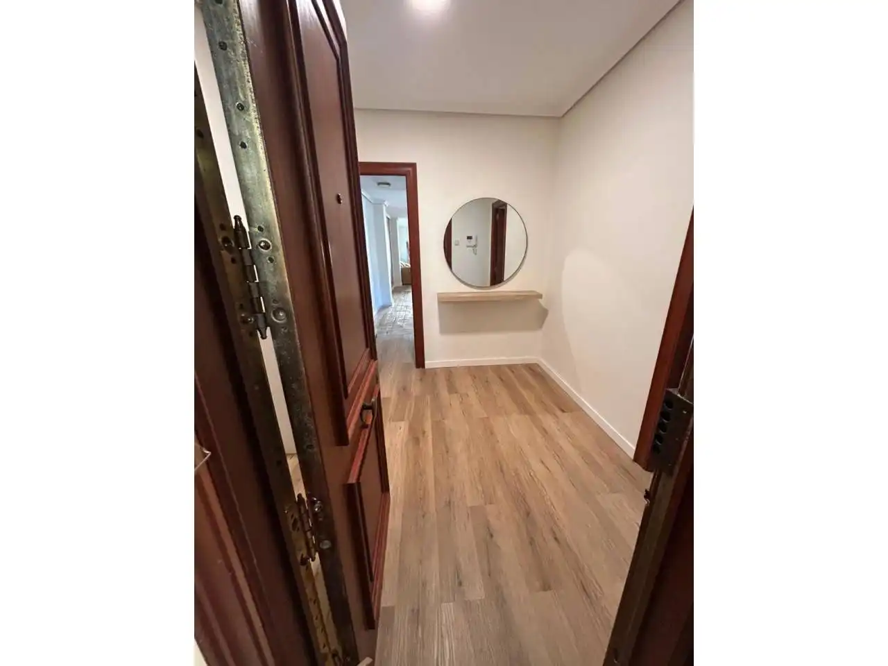 Flat for rent in Valencia  with Air Conditioner, Parquet flooring and Storage room