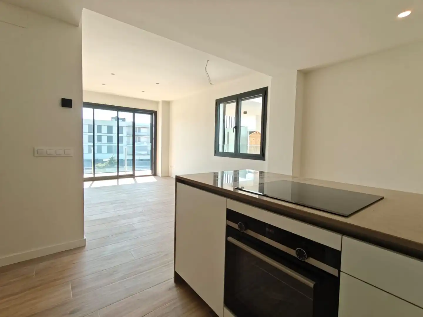 Kitchen of Flat for rent in Girona  with Air Conditioner, Heating and Terrace