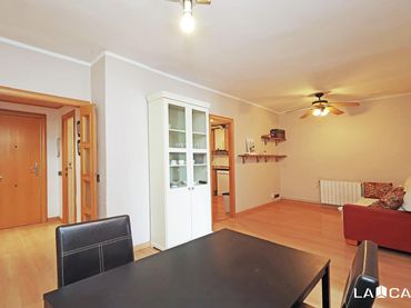 Wohnung mit Balkon zum Verkauf in Plaça de Jacinto Benavente