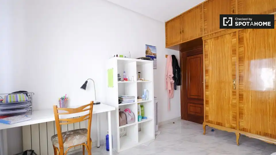 Habitación en Madrid, Madrid