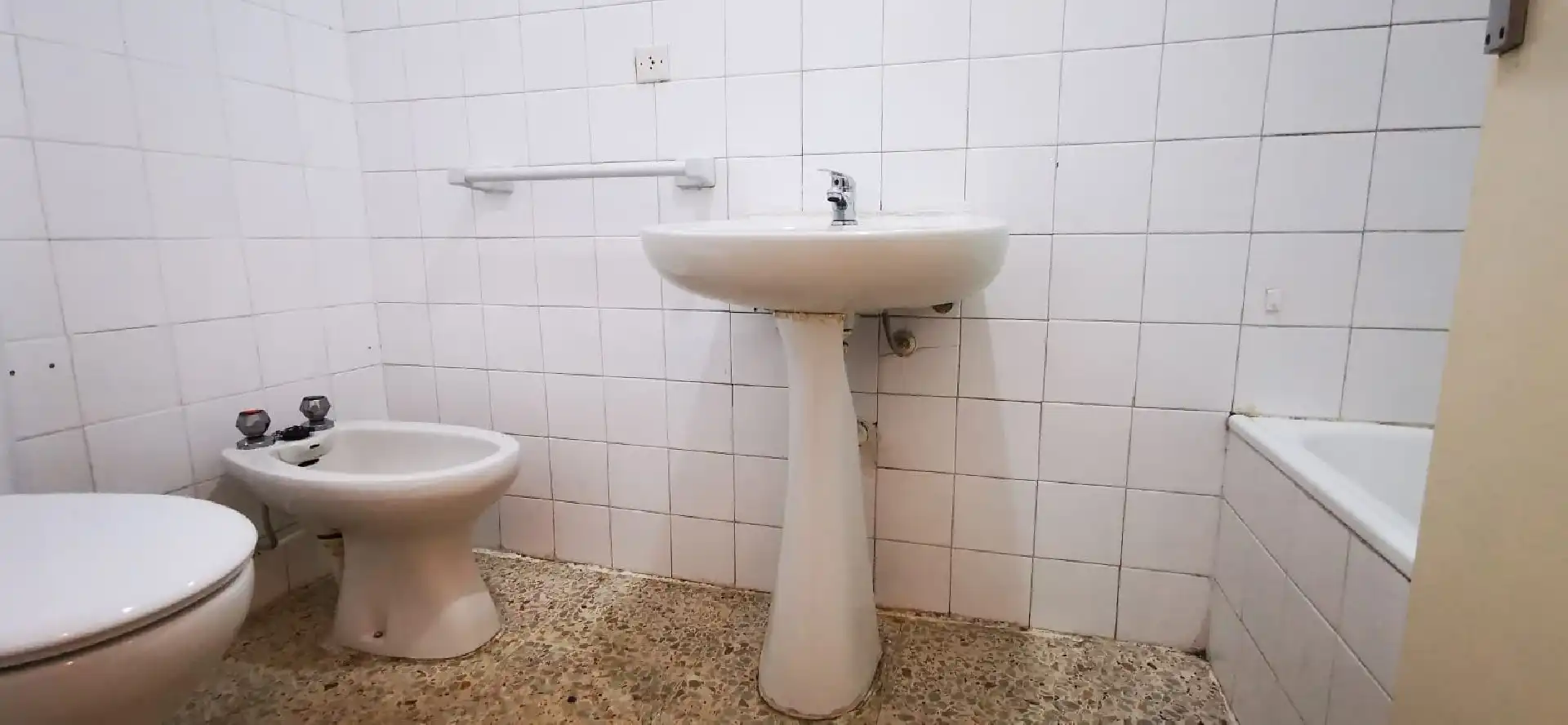 Bathroom of Flat for rent in Palencia  with Heating, Terrace and Furnished