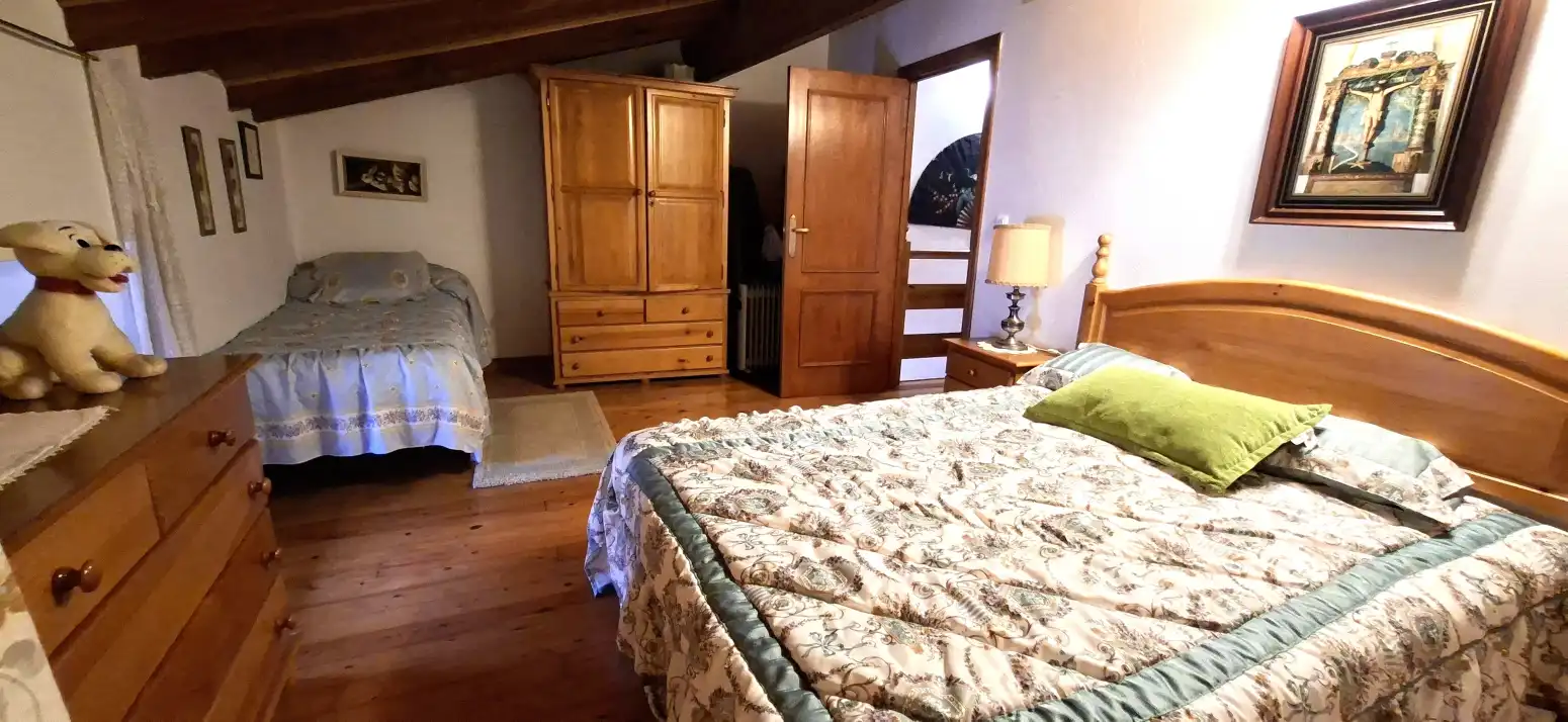 Dormitori de Casa o xalet en venda en Herrerías amb Jardí privat, Parquet i Traster