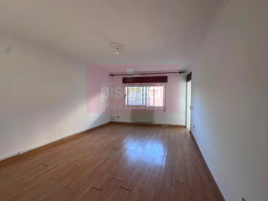 Sala d'estar de Edifici en venda en Lugo