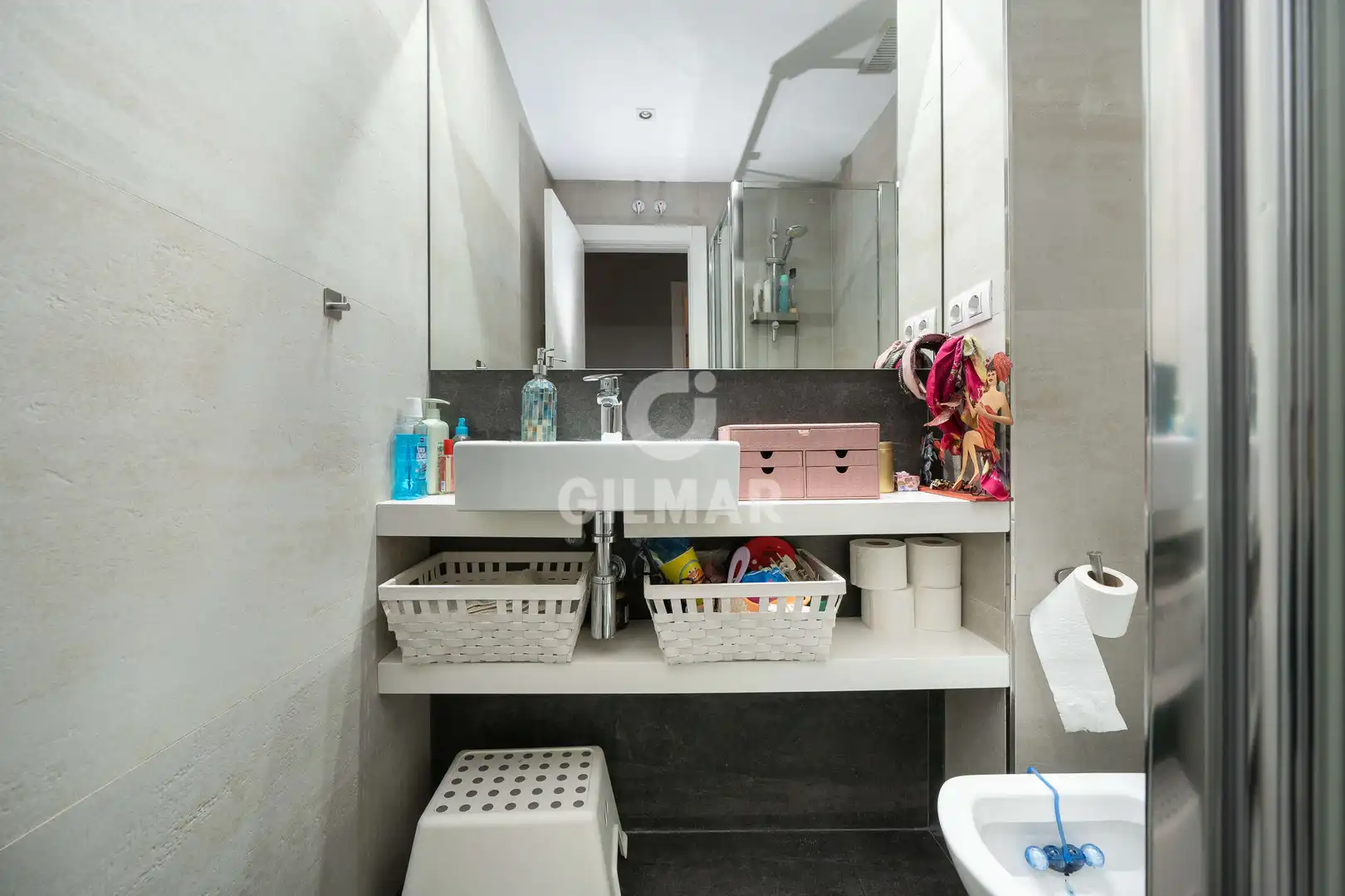 Badezimmer von Wohnung zum Verkauf in Madrid mit Heizung und Privatgarten