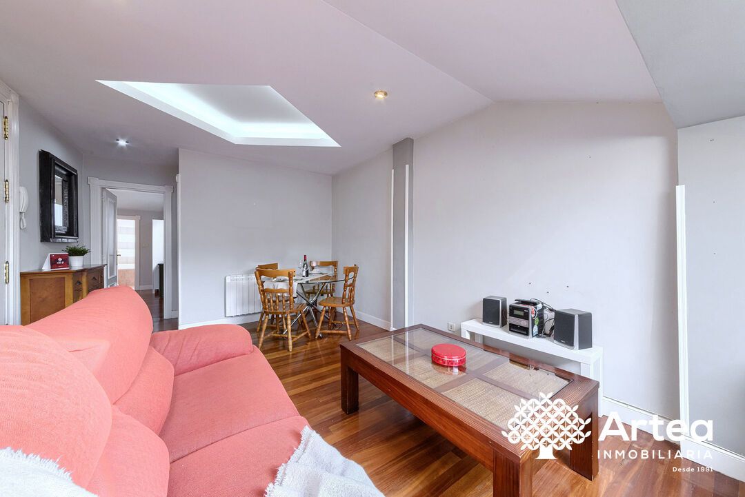 Sala de estar de Piso en venta en Bilbao  con Calefacción y Amueblado