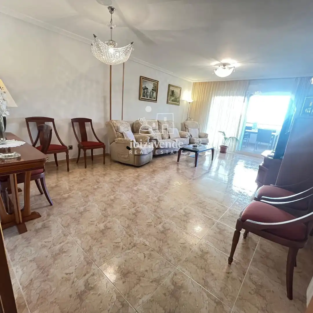 Sala d'estar de Pis en venda en Eivissa amb Terrassa i Moblat
