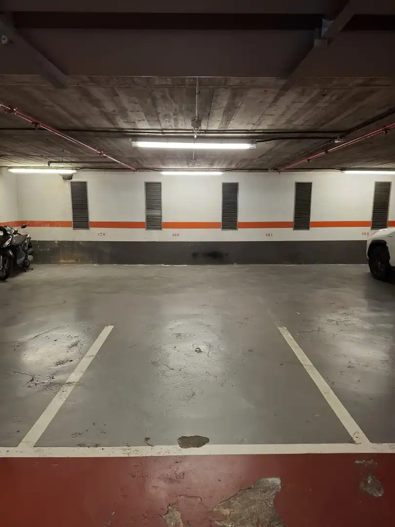 Parcheggio con ascensore in vendita a Carrer de l'Arquitecte Sert