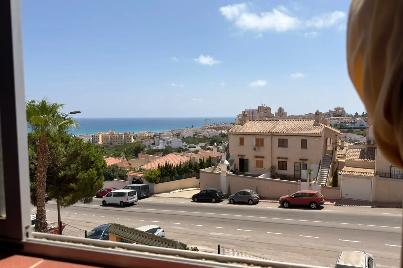 Vista exterior de Estudi en venda en Torrevieja amb Moblat, Rentadora i Piscina comunitària