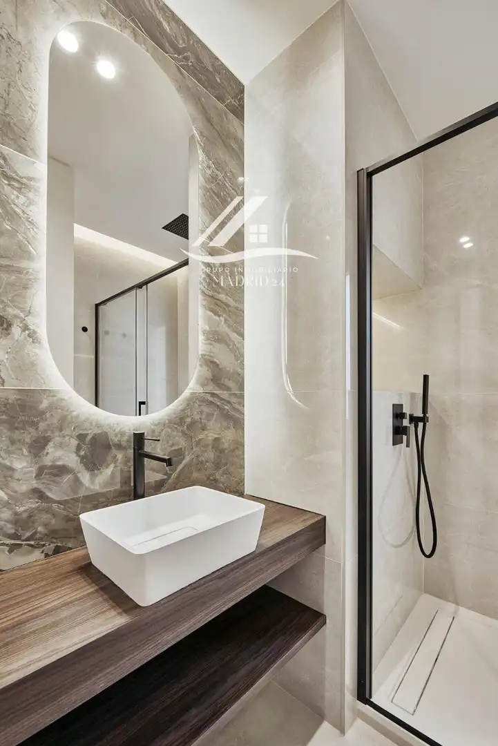 Flat with lift for sale in Calle de Fernán González, imagen 14