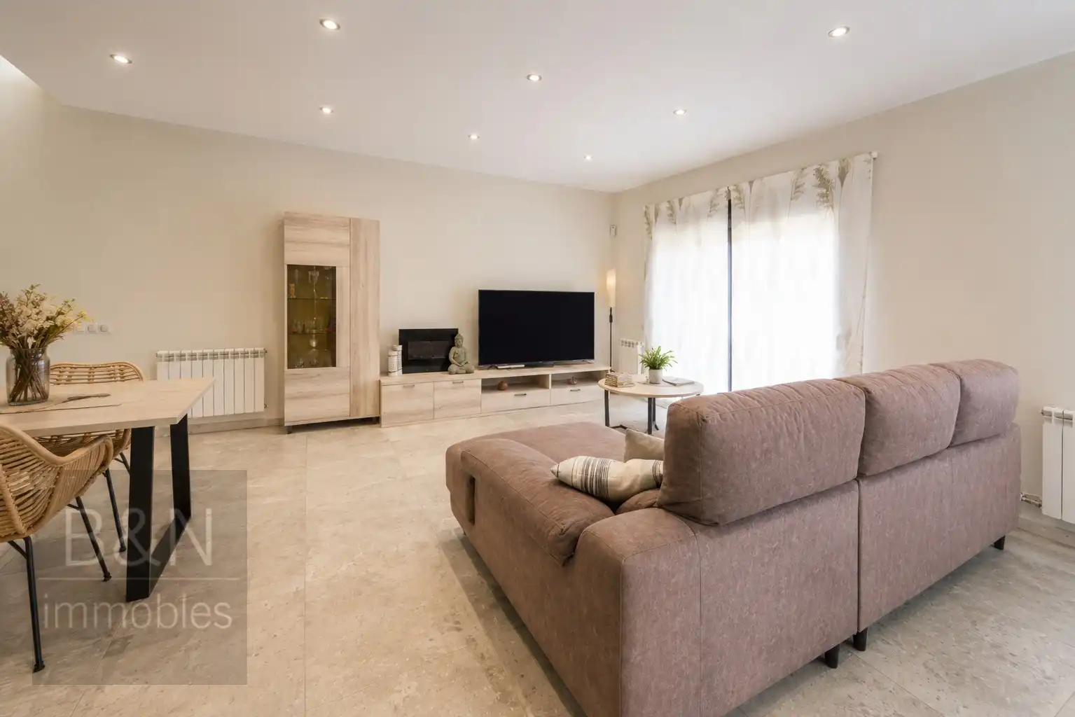 Sala de estar de Casa o chalet en venta en Terrassa con Aire acondicionado, Calefacción y Jardín privado