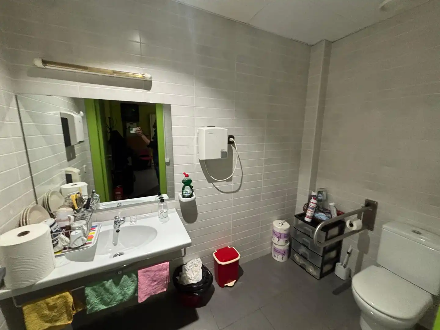 Bathroom of Commercial properties for sale in Sevilla  with Air Conditioner