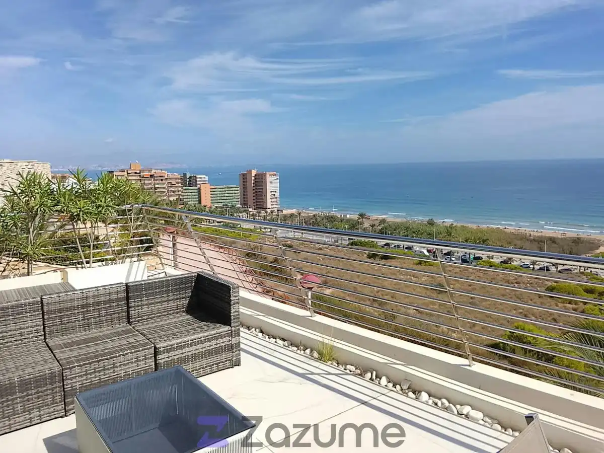 Terraza de Apartamento de alquiler en Los Arenales del Sol