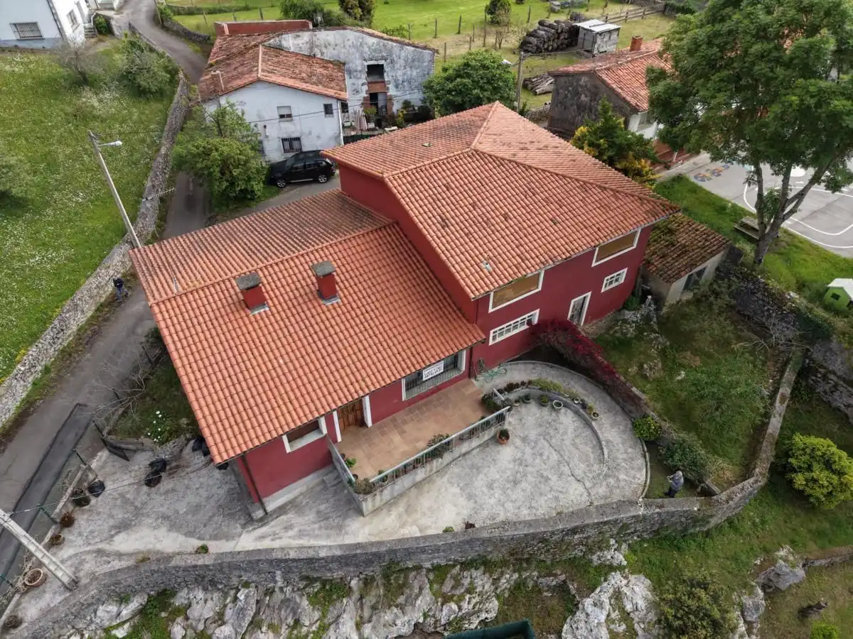 Haus mit Garten zum Verkauf in Celorio - Poó - Parres, imagen 4