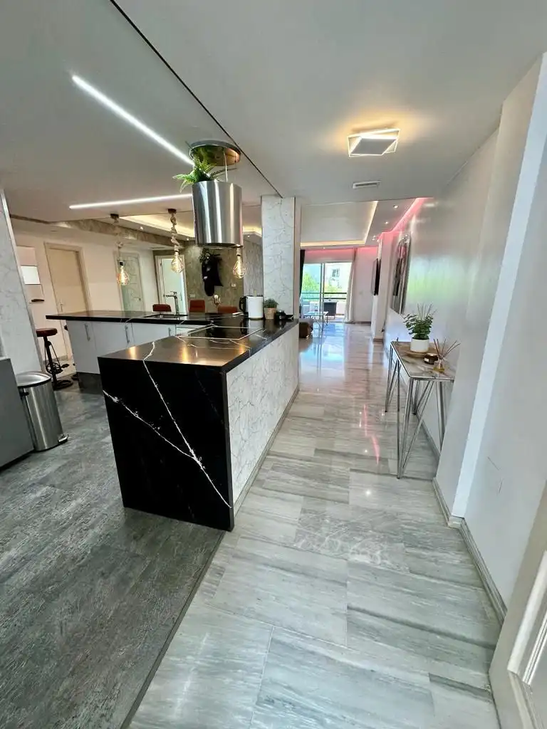 Cocina de Apartamento de alquiler en Marbella con Piscina comunitaria