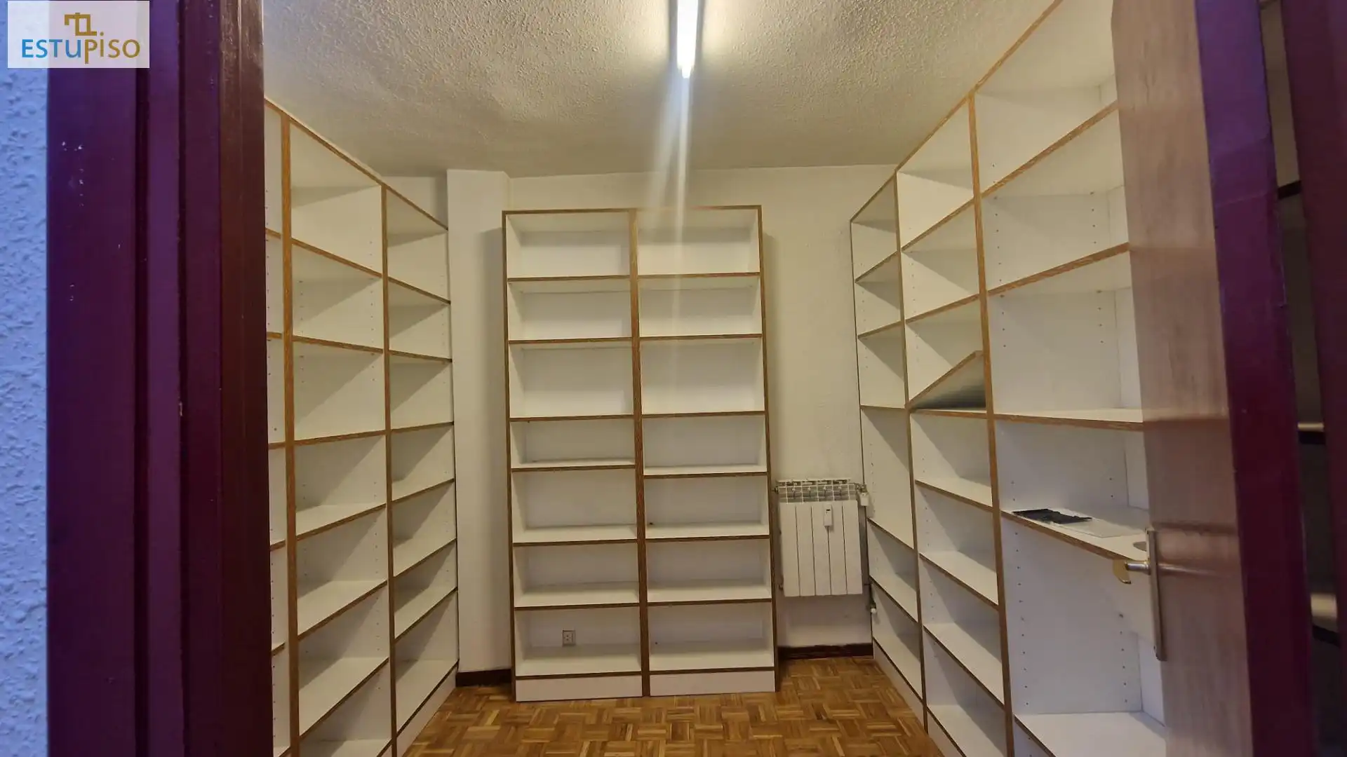 Büro zum Verkauf in Vitoria - Gasteiz mit Möbliert