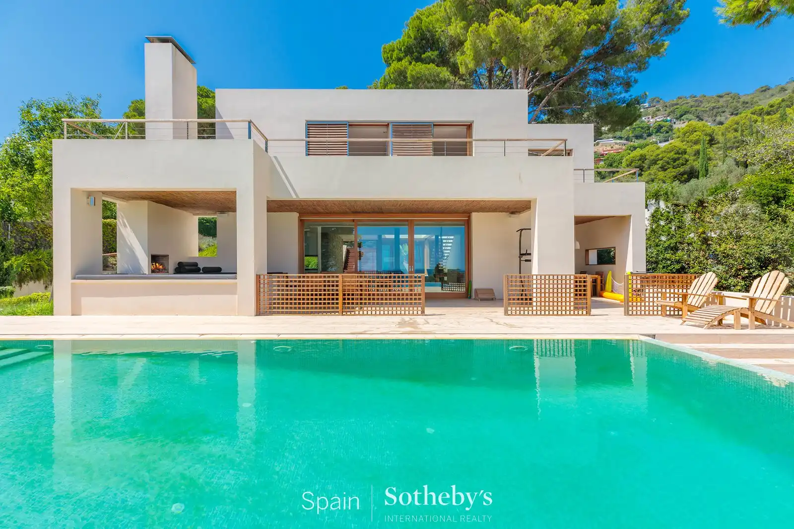 Casa con piscina in vendita a Carrer de Planelles