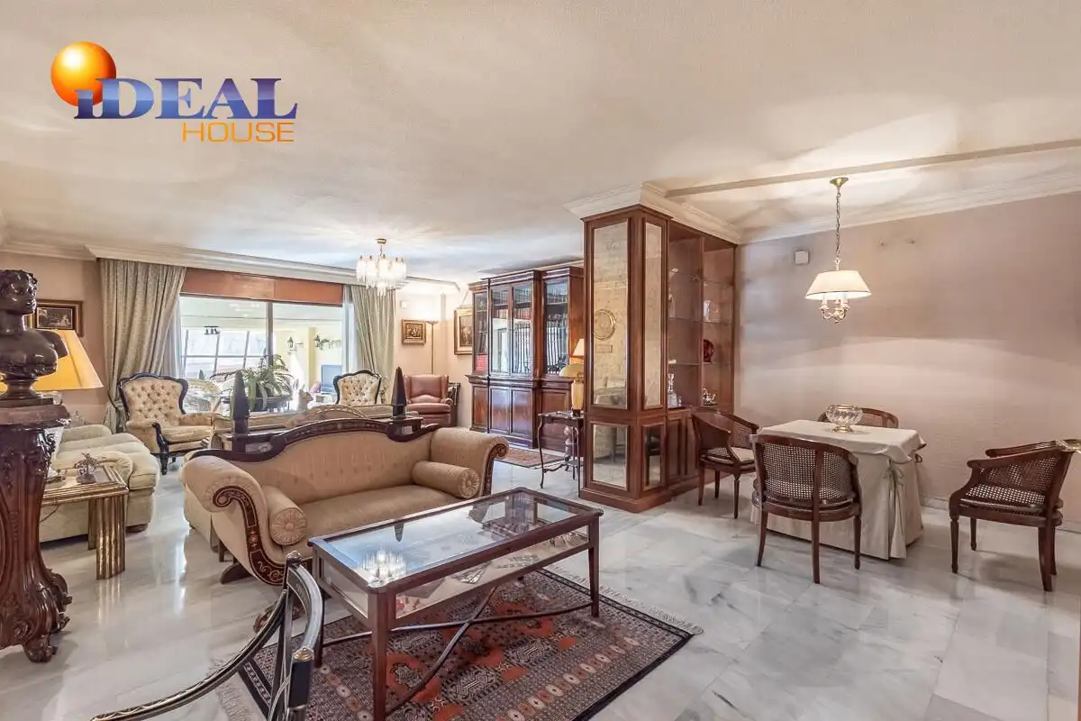 Flat for sale in San Matías - Realejo