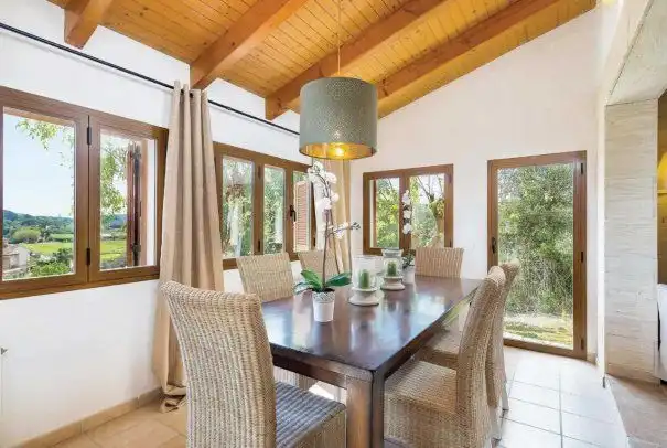 Esszimmer von Haus oder Chalet zum Verkauf in Alcúdia mit Klimaanlage, Heizung und Privatgarten