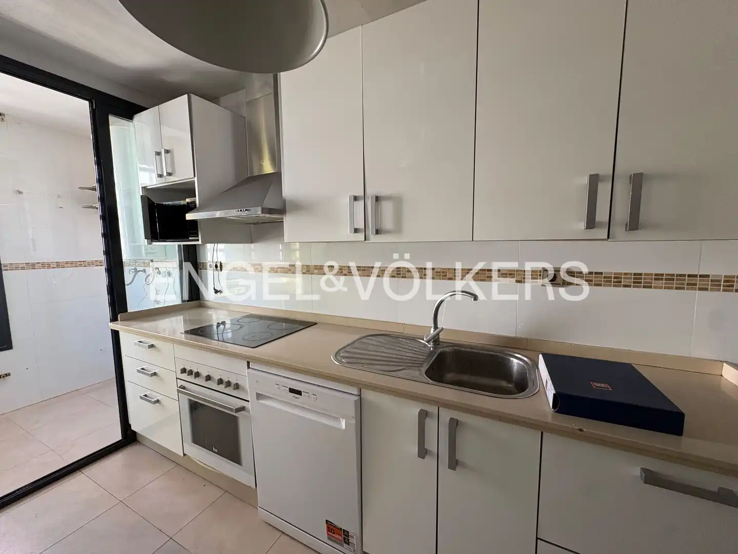 Kitchen of Flat for rent in Sevilla  with Air Conditioner, Heating and Private garden