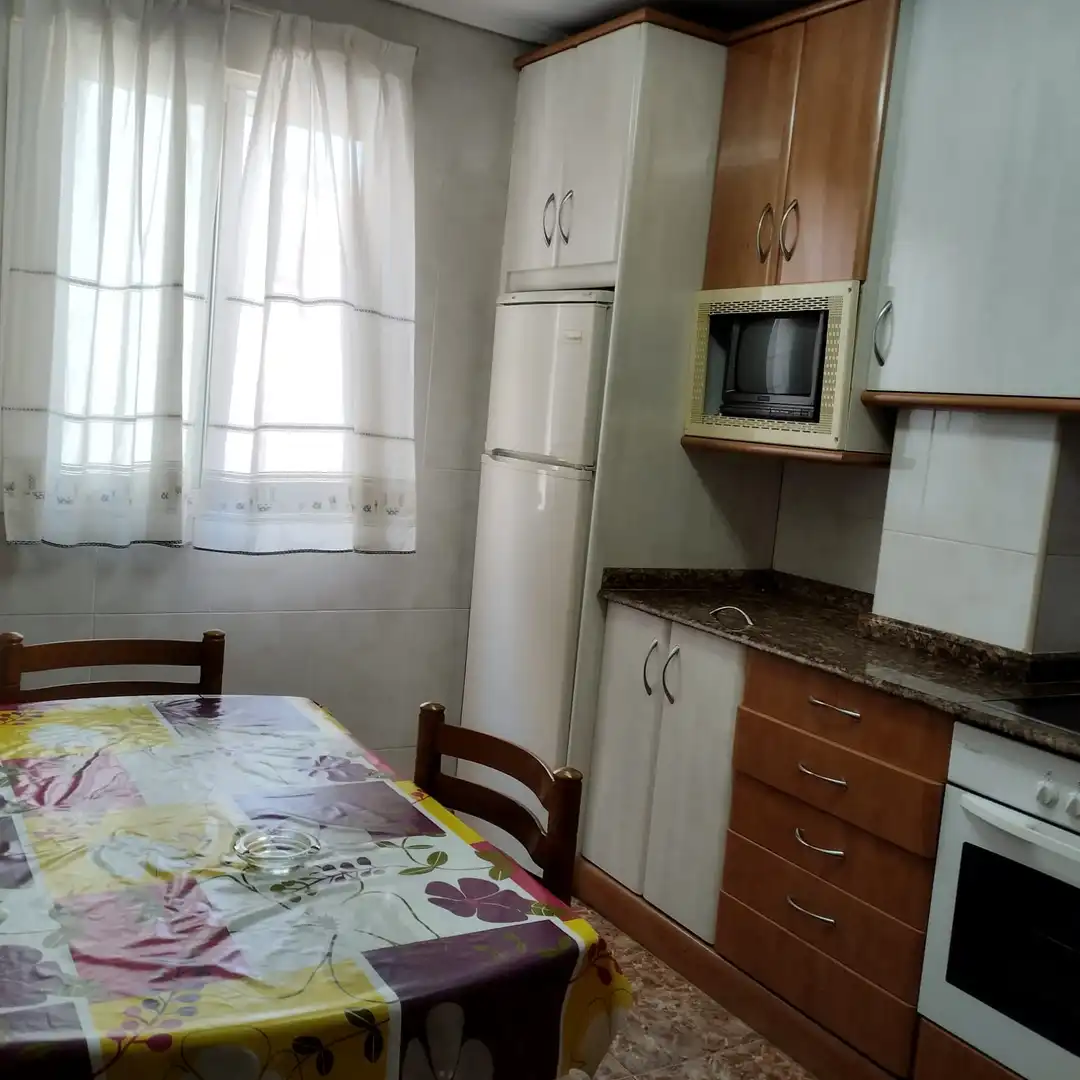 Kitchen of Flat for sale in  Logroño  with Furnished and Balcony