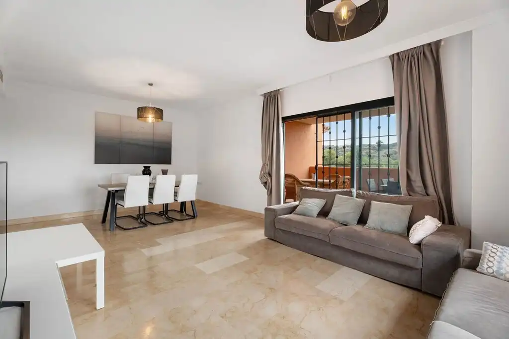 Bajo con piscina en venta en Elviria - Cabopino, imagen 11