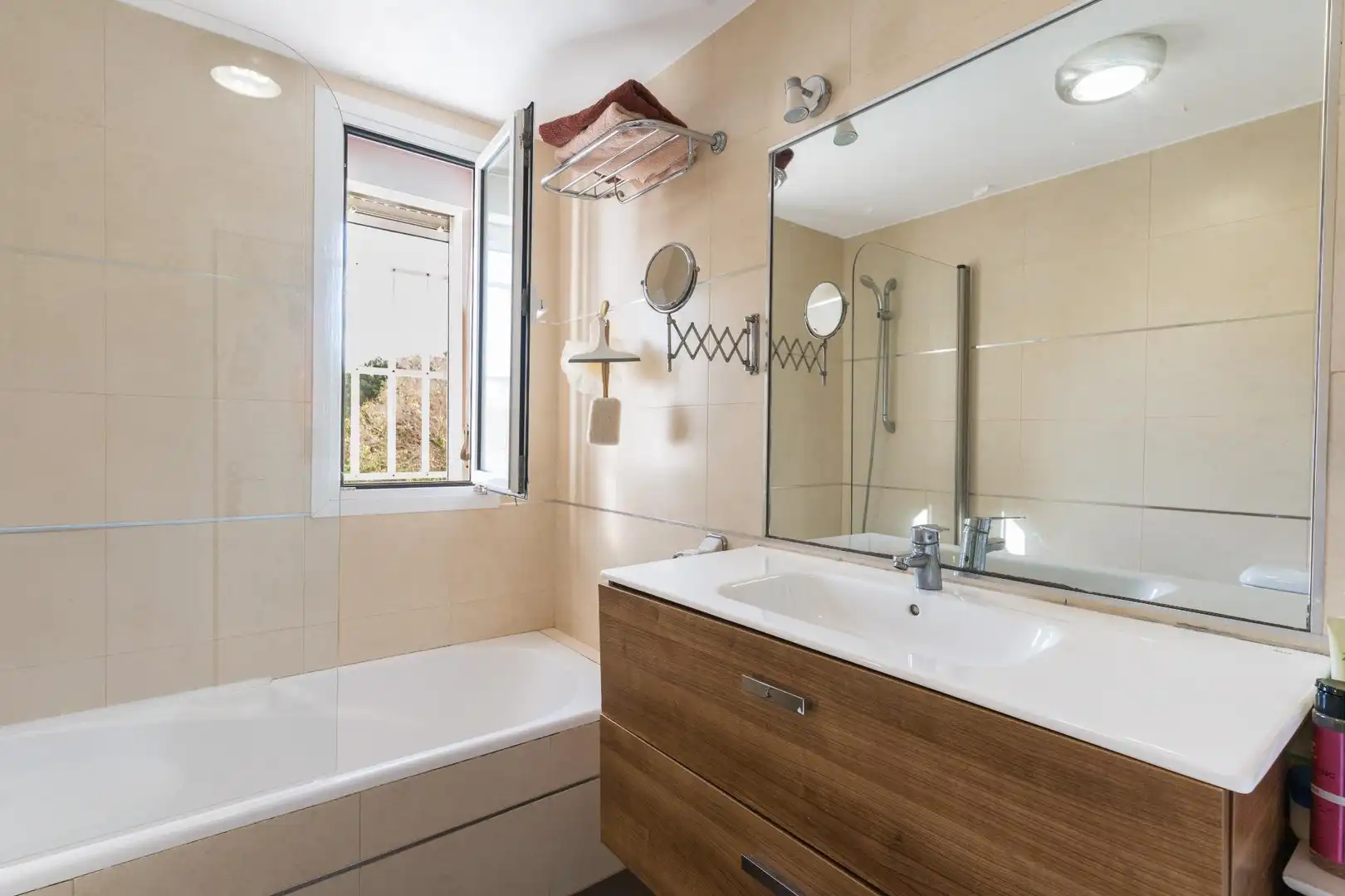 Baño de Casa o chalet en venta en Almería con Aire acondicionado y Trastero