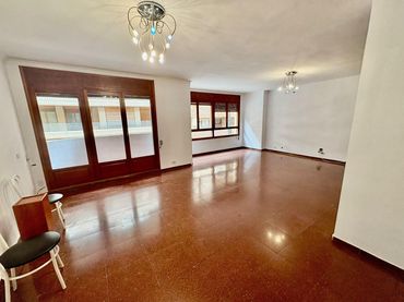 Flat with balcony for sale in Lorca Ciudad