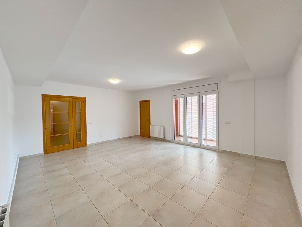 Flat for sale in L'Espluga de Francolí  with Heating, Terrace and Balcony