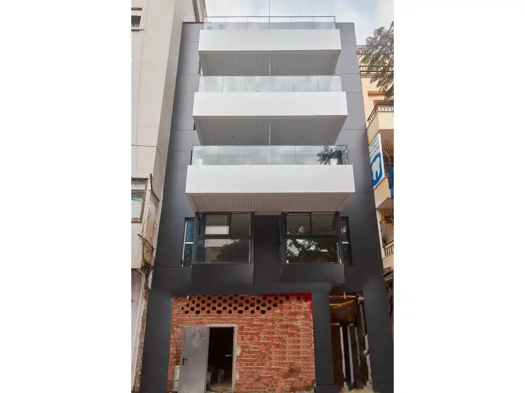 Außenansicht von Wohnung zum Verkauf in Fuengirola mit Klimaanlage, Terrasse und Ofen