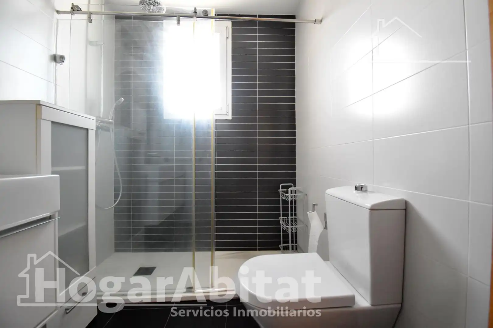 Bany de Àtic en venda en L'Alqueria de la Comtessa amb Parquet i Terrassa