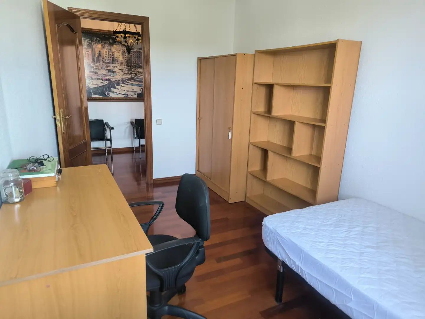 Dormitori de Pis de lloguer en Madrid amb Aire condicionat, Calefacció i Parquet