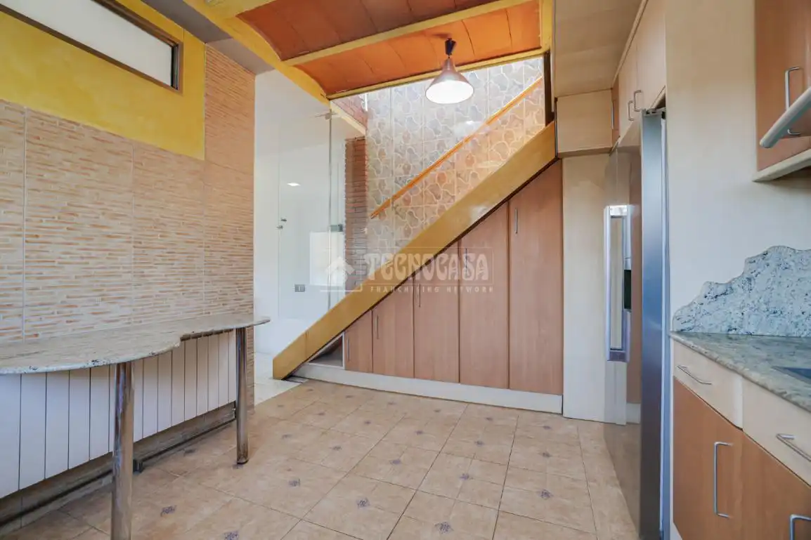 Wohnung zum Verkauf in Terrassa mit Heizung und Terrasse