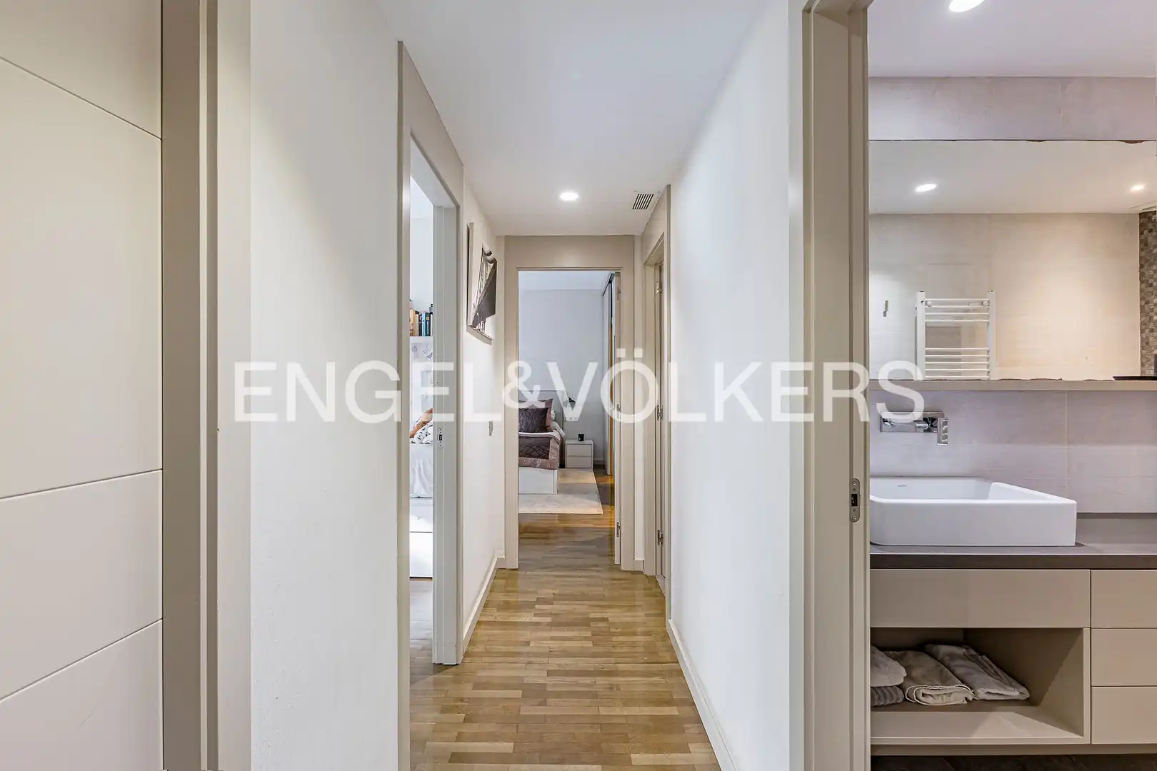 Piso en venta en Barcelona con Aire acondicionado, Calefacción y Jardín privado